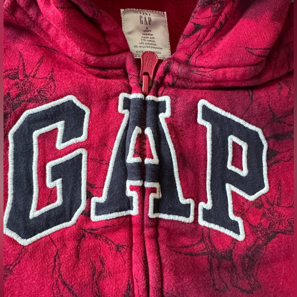 GAP Boys Red Hoodie and Pants Set - Picture 6 of 9